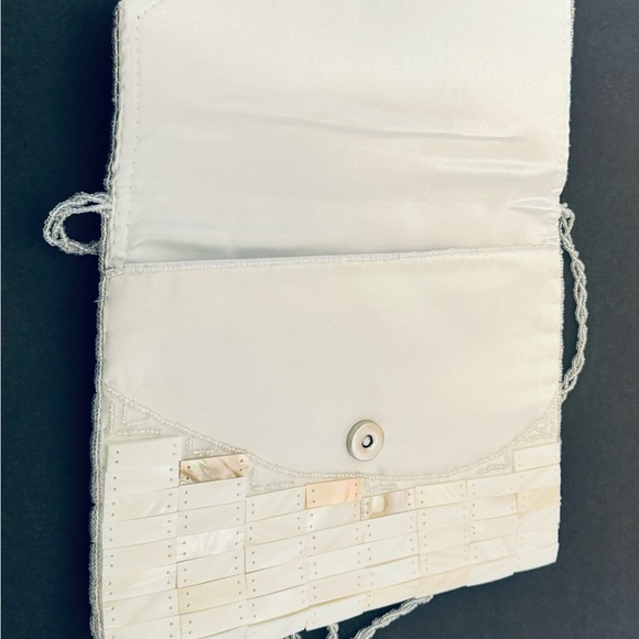 Mad by Design Mother of Pearl Beads Sequins Clutch or Handled White Spun Silk - Picture 10 of 13